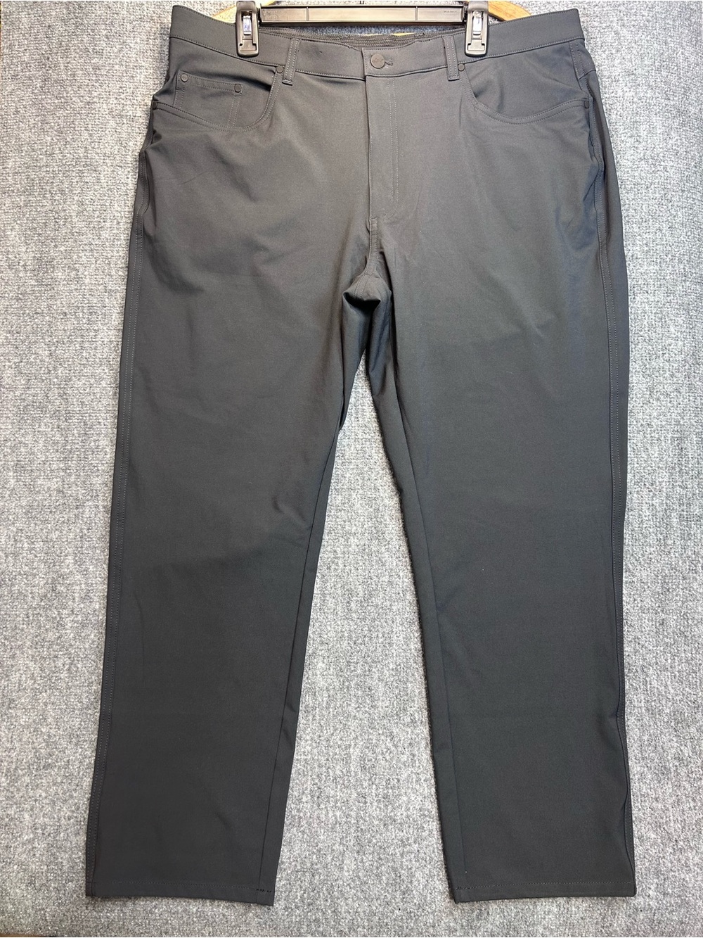 Greg Norman Collection Men's Black Performance Golf Pant 38/28